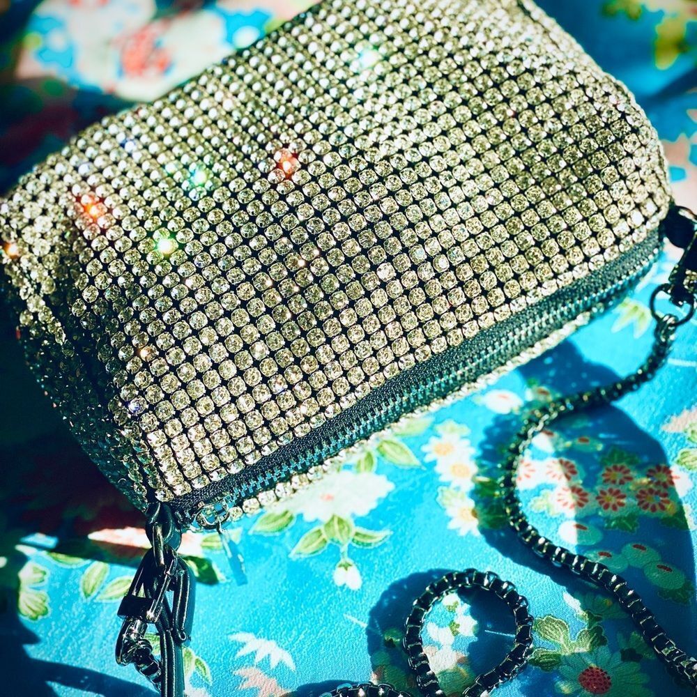 ♥️ AKIRA Heiress type flex handbag with all-over crystal embellishment